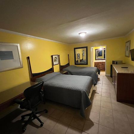 Dragon Inn & Suites Fayette 외부 사진