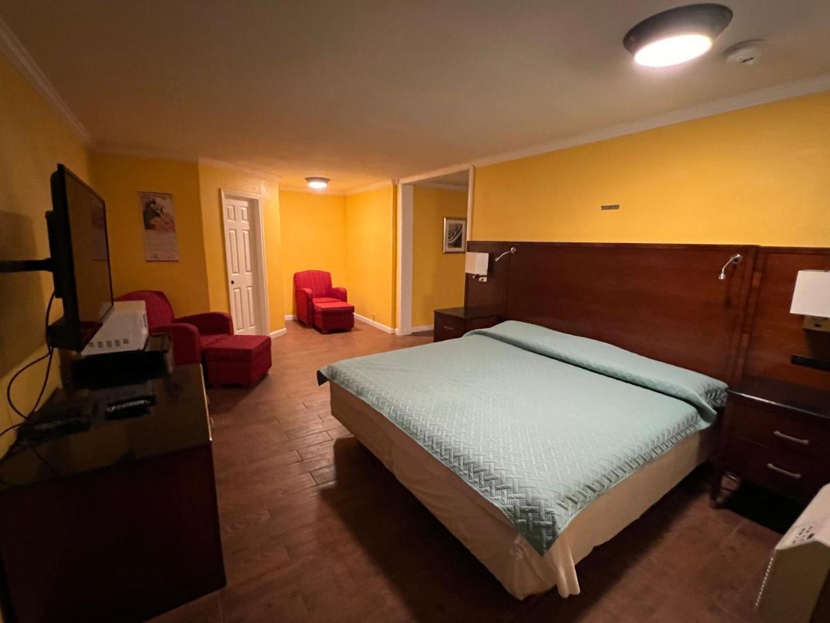 Dragon Inn & Suites Fayette 외부 사진