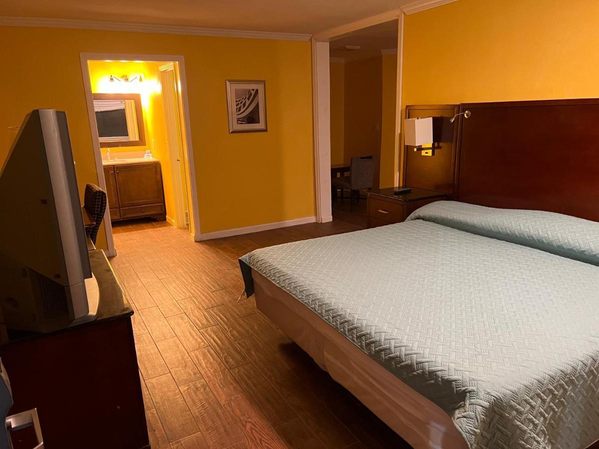 Dragon Inn & Suites Fayette 외부 사진