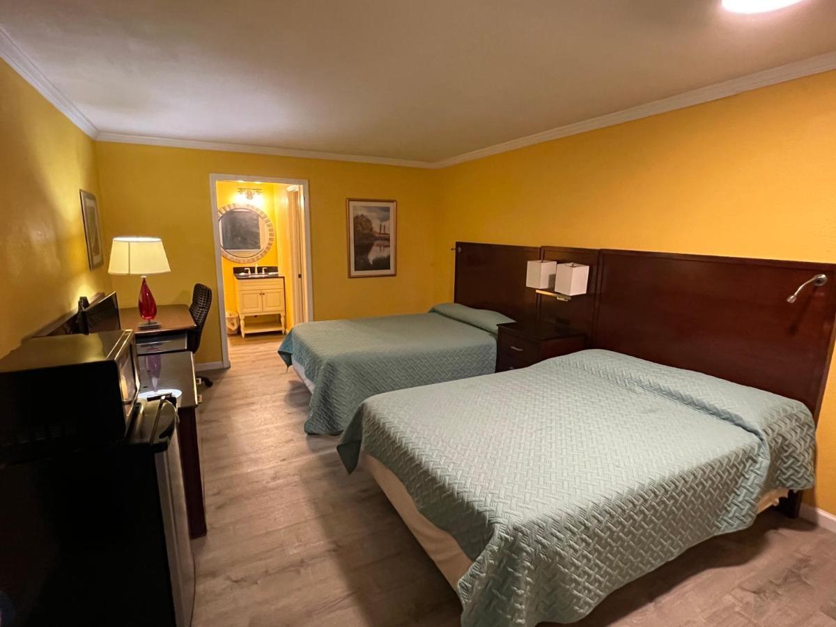 Dragon Inn & Suites Fayette 외부 사진