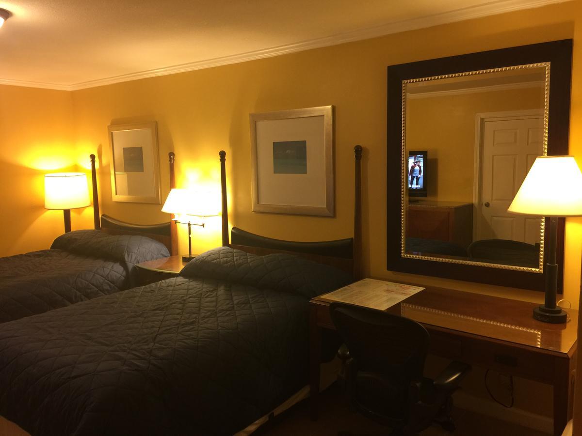 Dragon Inn & Suites Fayette 외부 사진