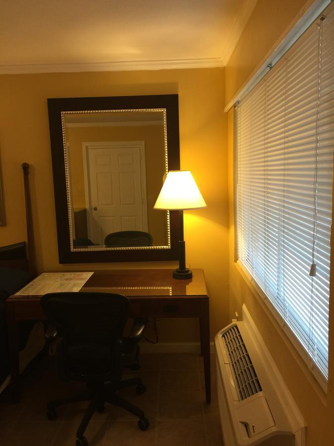 Dragon Inn & Suites Fayette 외부 사진