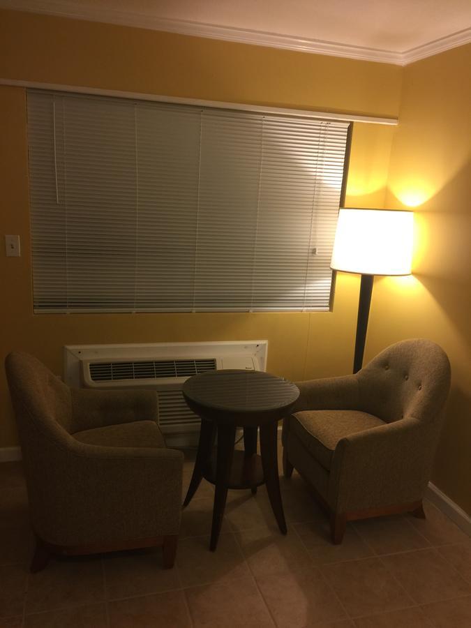 Dragon Inn & Suites Fayette 외부 사진