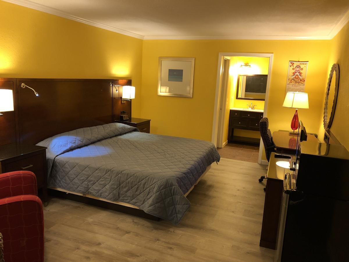 Dragon Inn & Suites Fayette 외부 사진