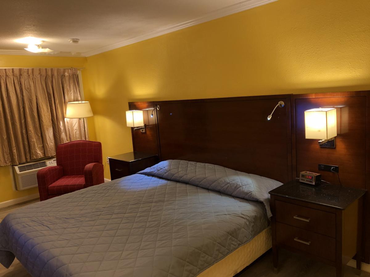 Dragon Inn & Suites Fayette 외부 사진